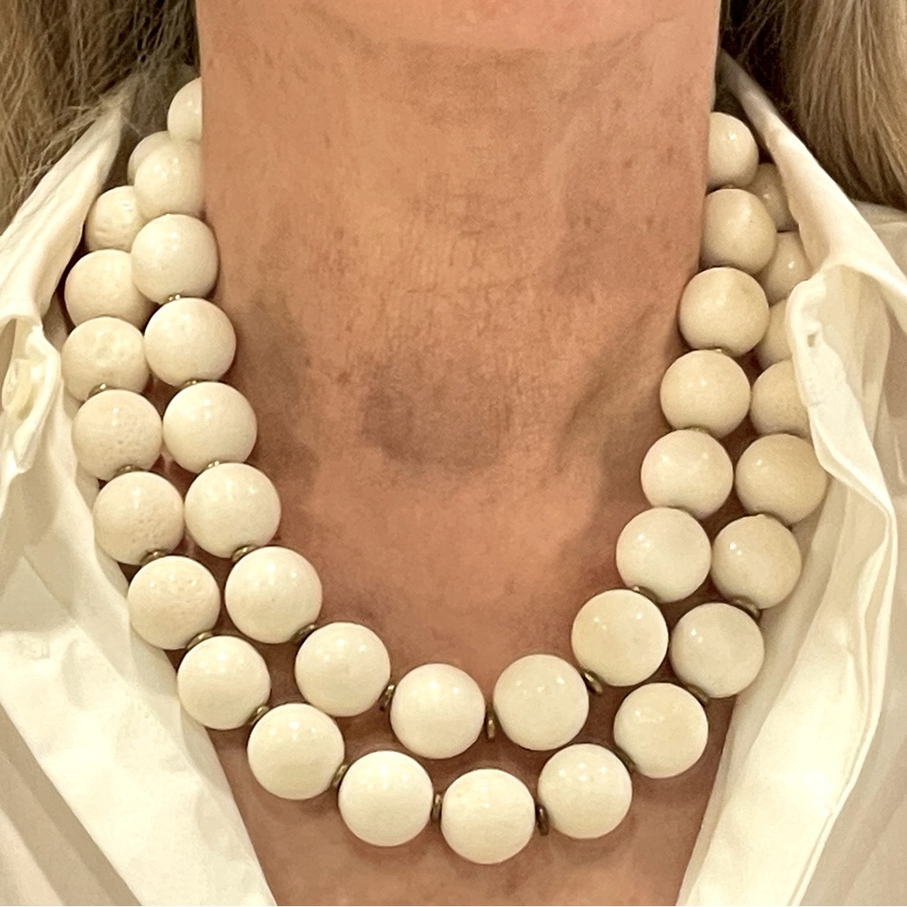 Cream Natural Coral Necklace - Picture 6 of 6